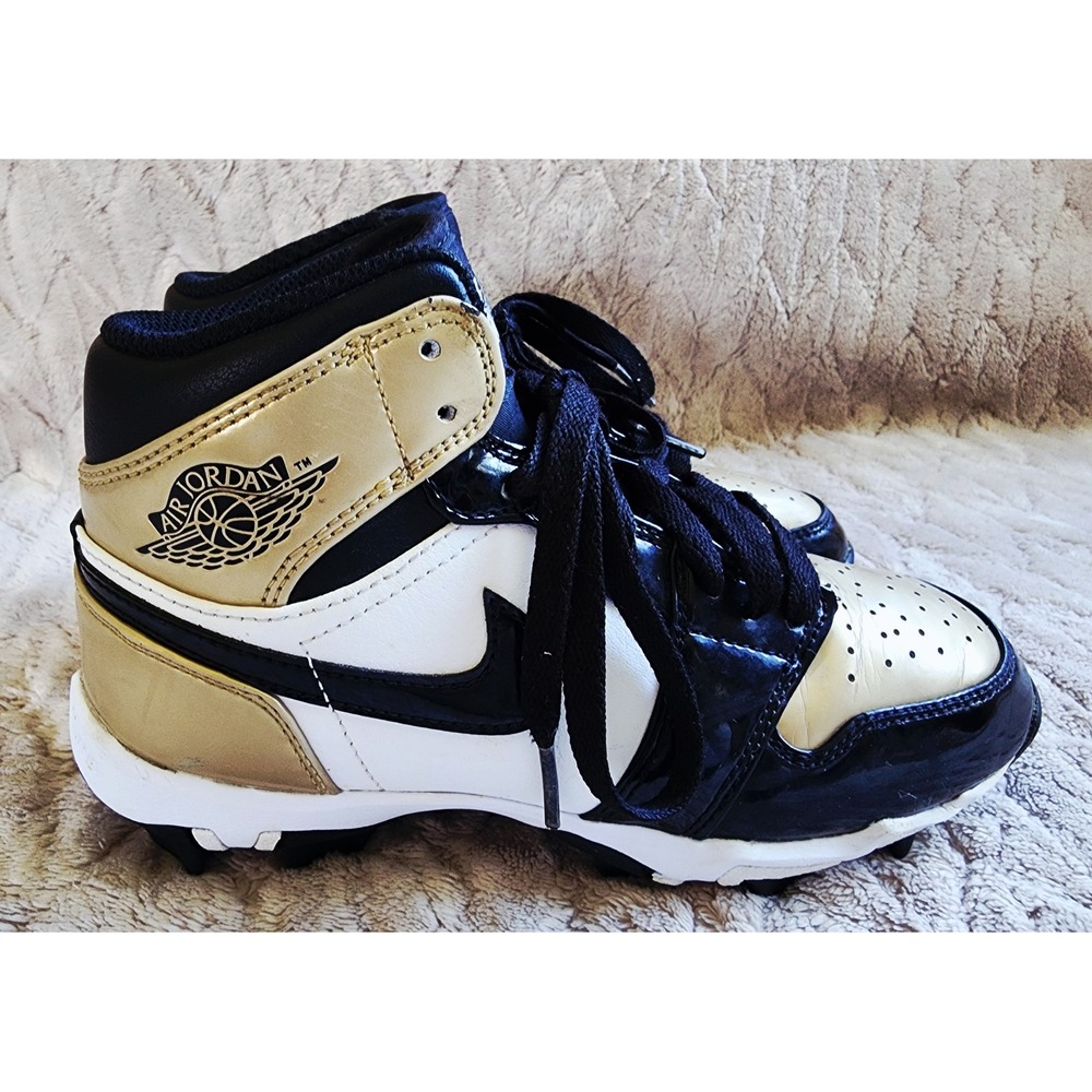 Nike Air Jordan 1 Mid GS Kids Multisport Cleats Gold Black White US 3Y